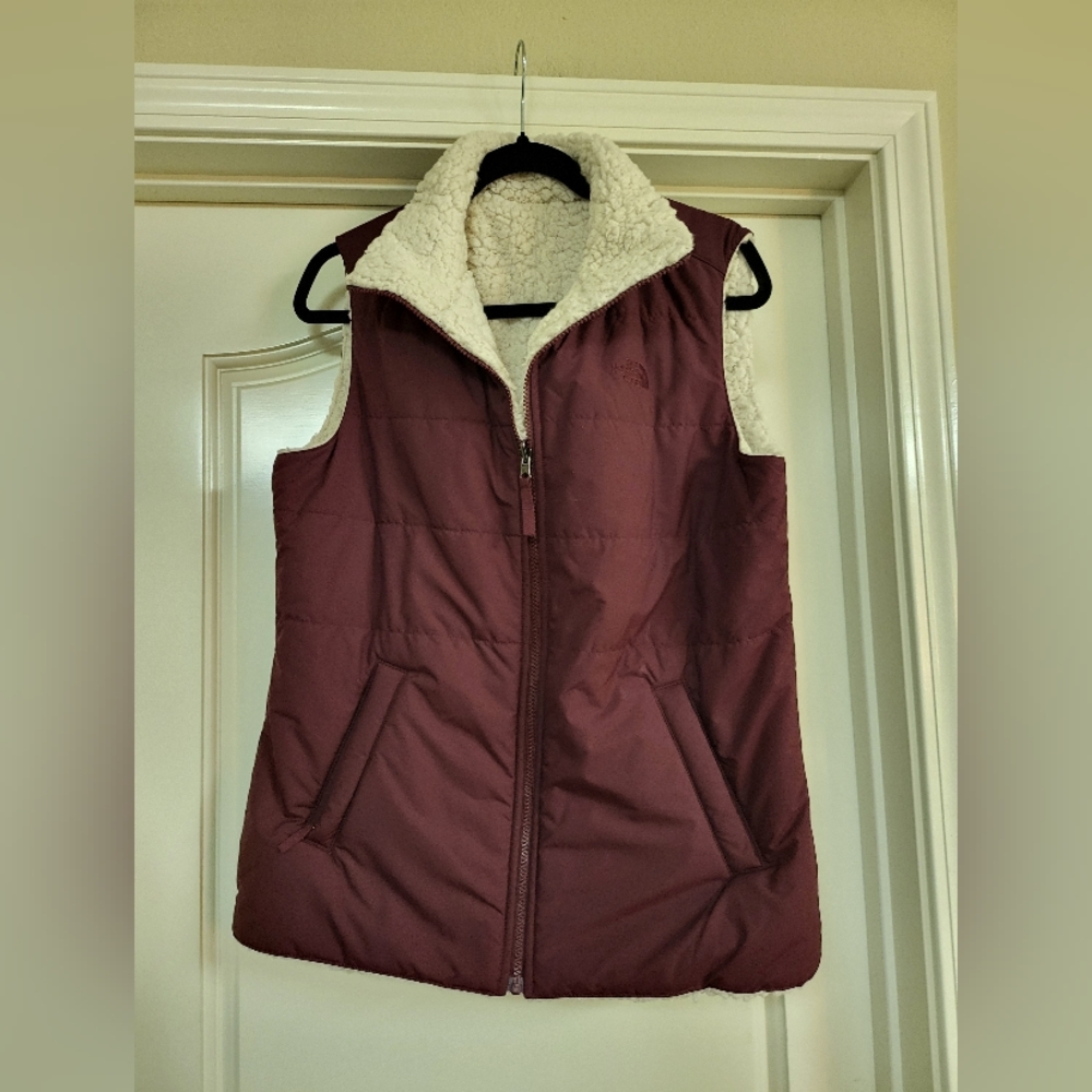 NWOT New North Face Merriewood Reversible Vest Sherpa Puffer Quilted Size Medium